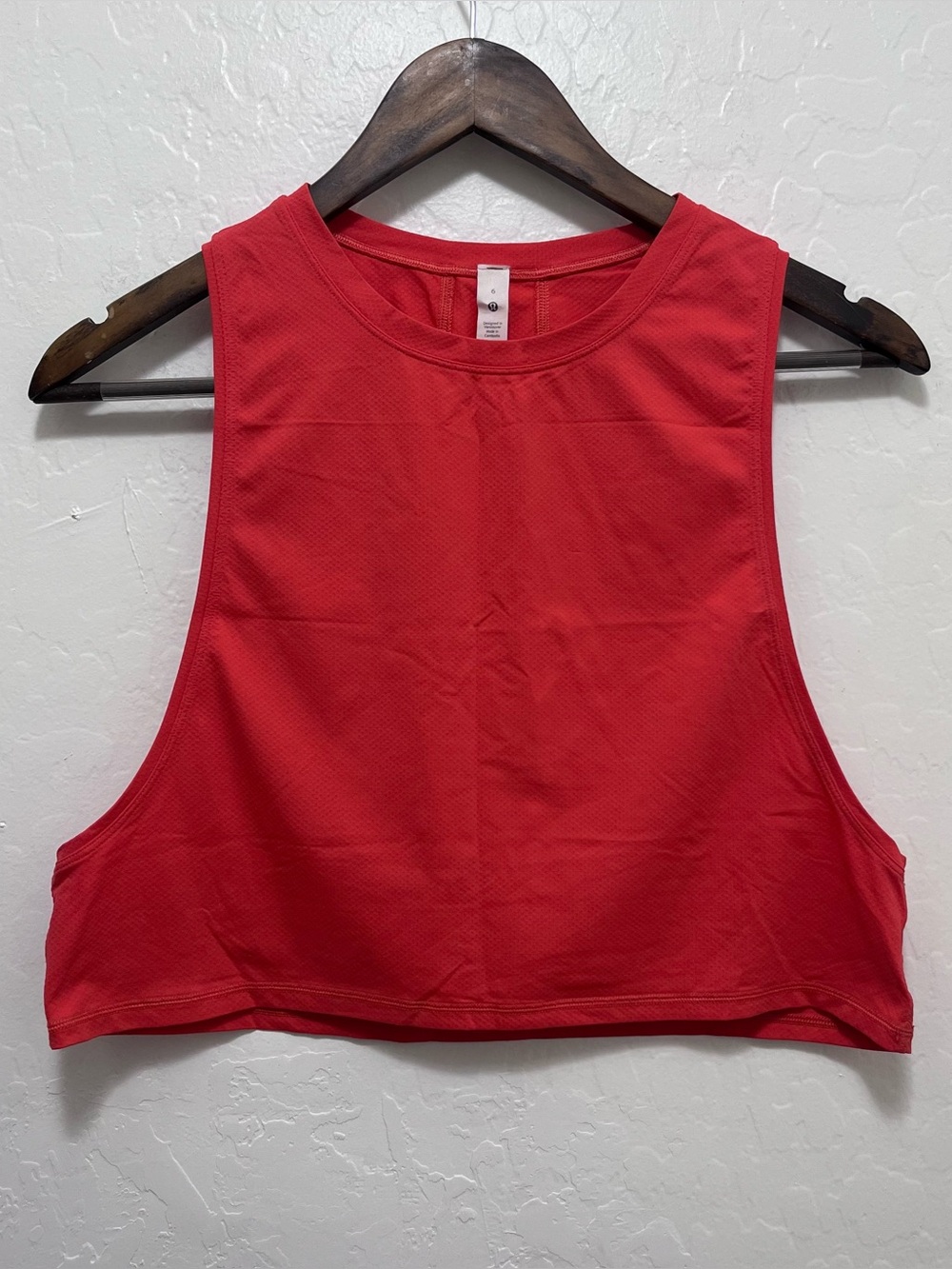 Lululemon Muscle Love Crop Tank *Tough
Pink Punch